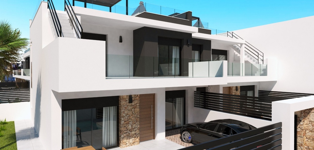 Moderný Land v Los Montesinos – Costa Blanca