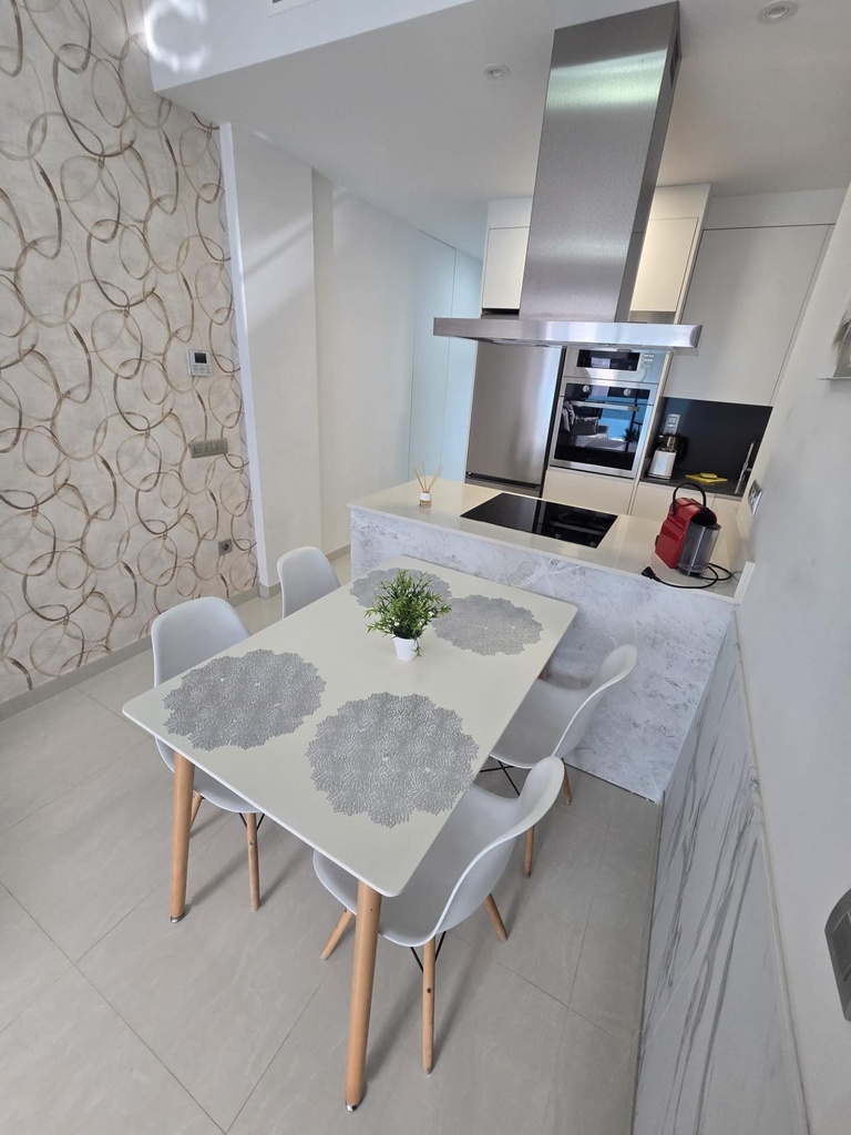 Moderný apartmán v Torrevieja – Estacion De Autobuses