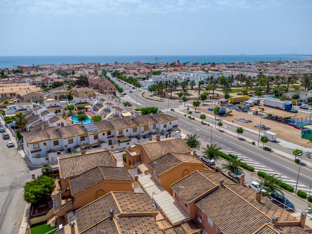 Moderná vila v Torre de La Horadada – Costa Blanca