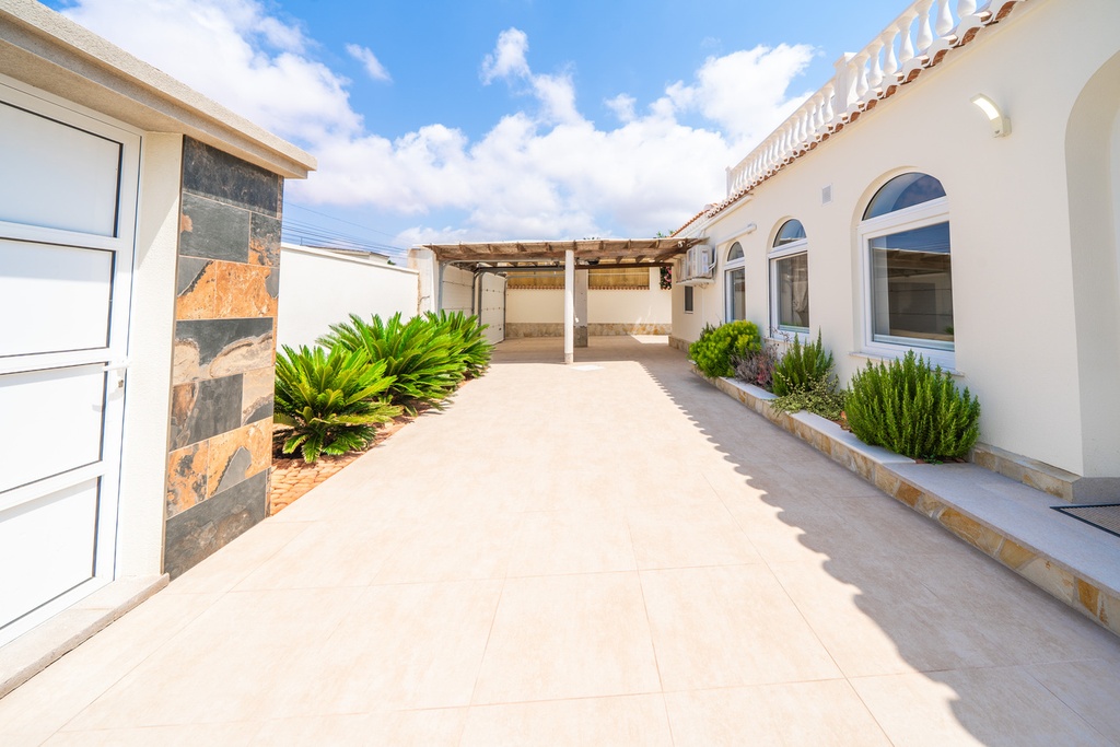 Luxusná vila v Torrevieja – Costa Blanca