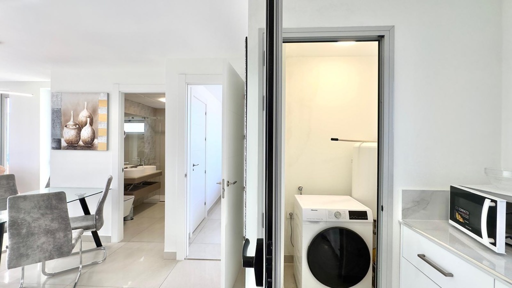 Moderný apartmán v Finestrat s bazénom