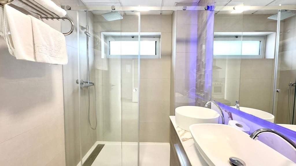 Moderný apartmán v Finestrat s bazénom