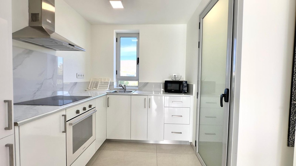 Moderný apartmán v Finestrat s bazénom