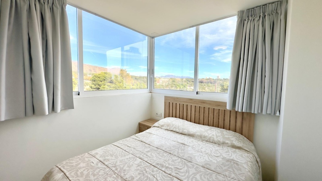 Moderný apartmán v Finestrat s bazénom