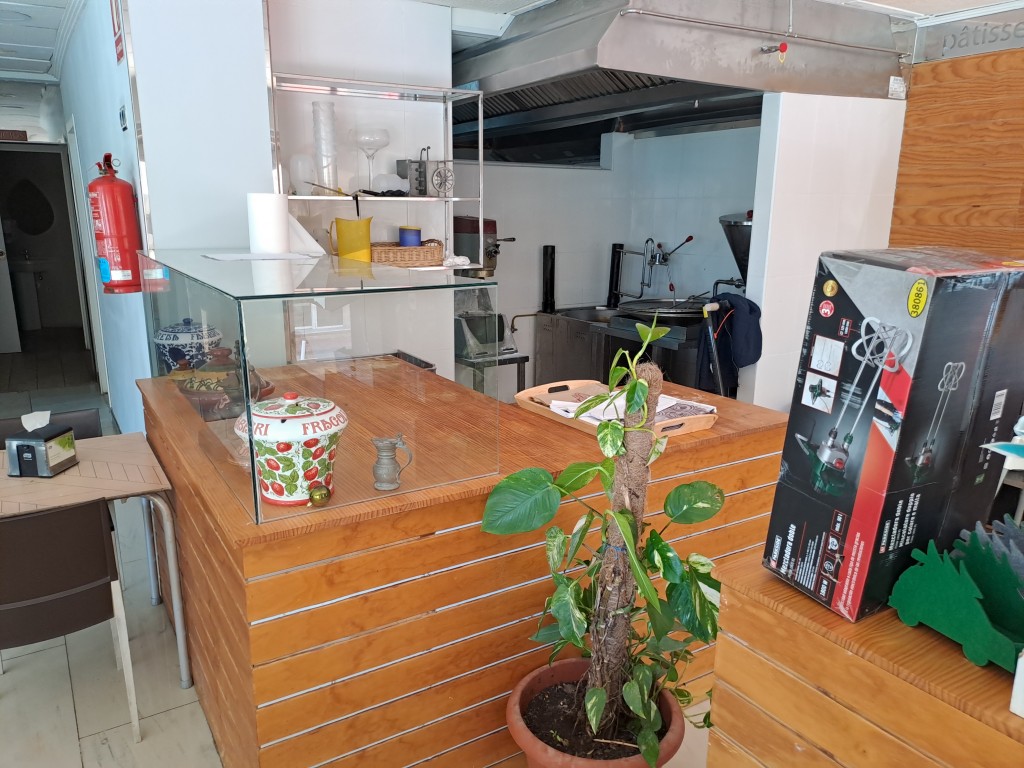 Moderný Commercial v La Mata – Costa Blanca