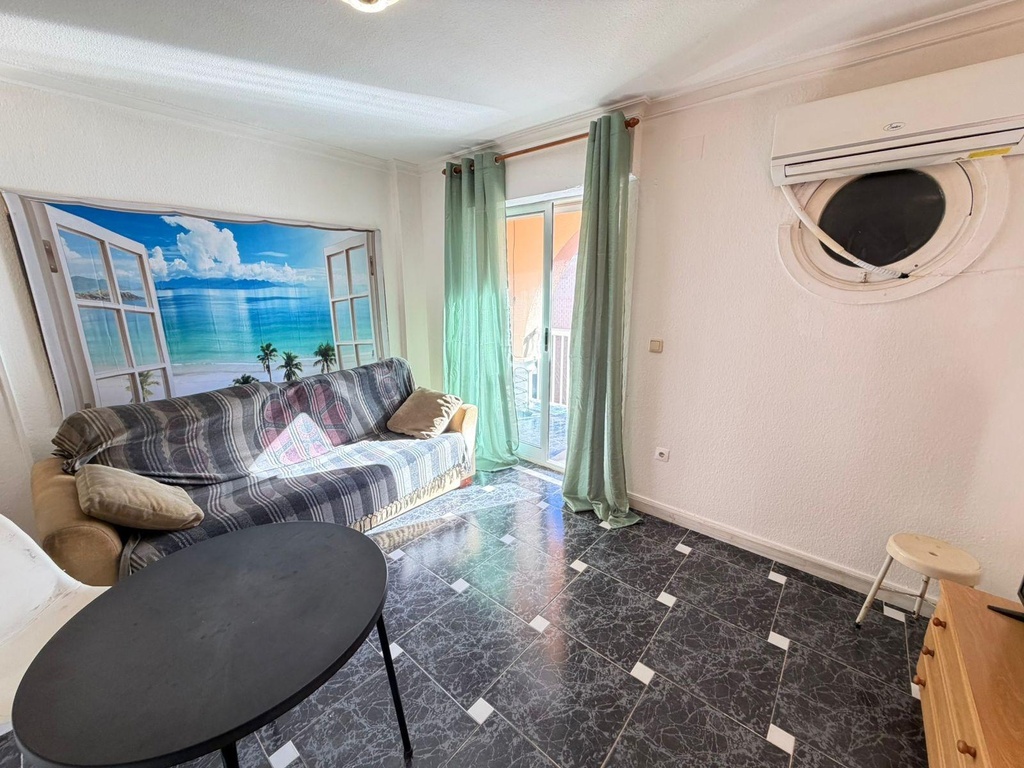 Moderný apartmán v Torrevieja – La Mata