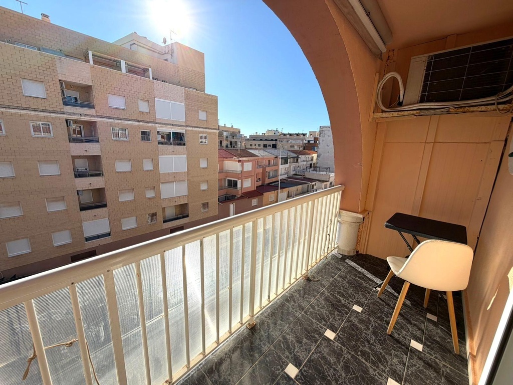 Moderný apartmán v Torrevieja – La Mata