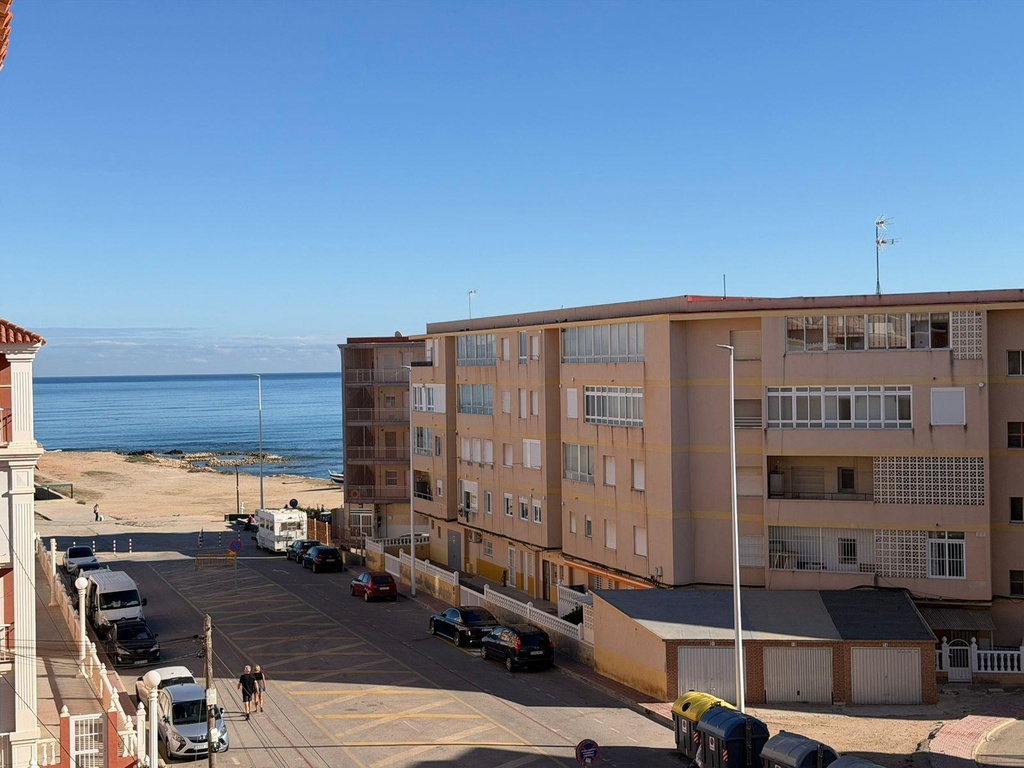 Moderný apartmán v Torrevieja – La Mata