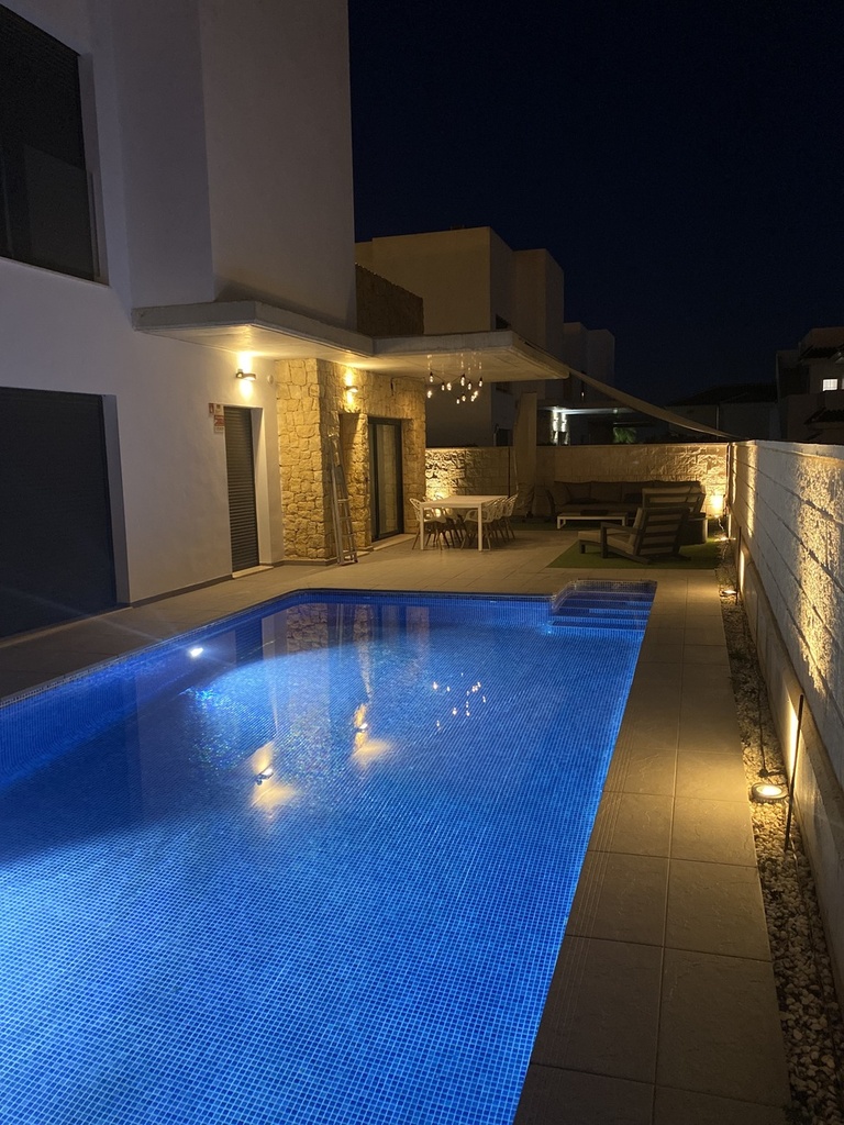 Moderná vila v Ciudad Quesada – Costa Blanca