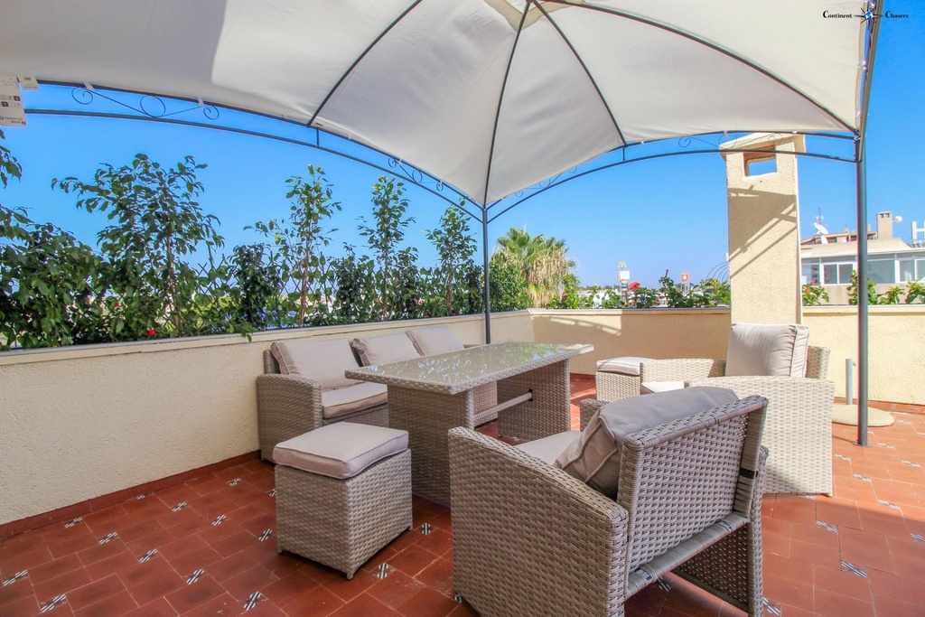 Moderný penthouse v Torrevieja – Punta Prima