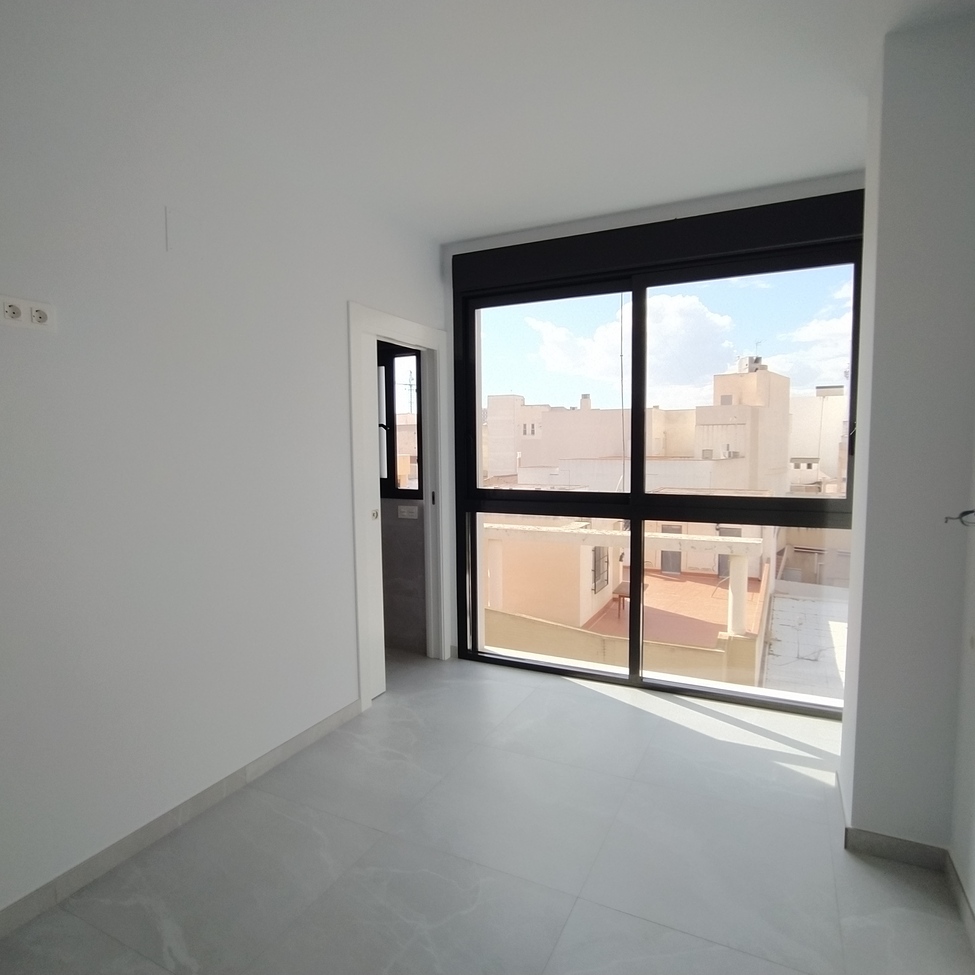 Moderný apartmán v Torrevieja – Centre Playa Del Cura Las Piscinas
