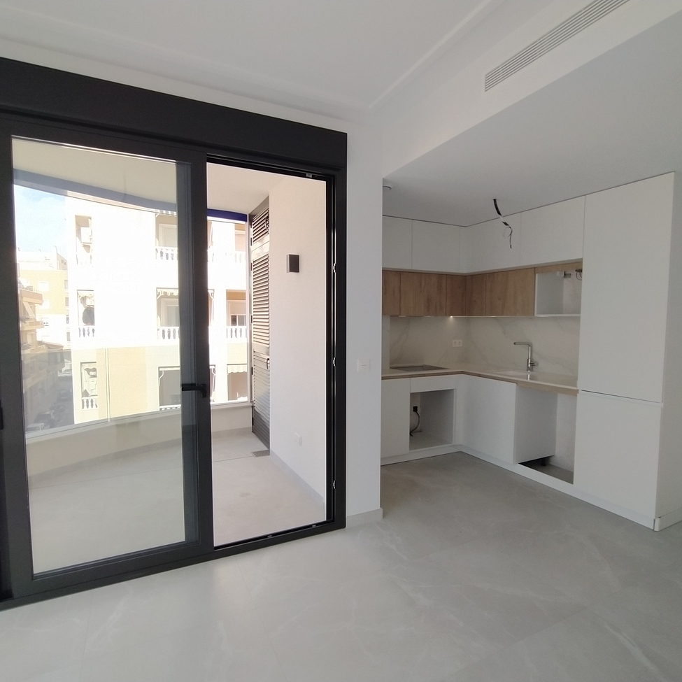 Moderný apartmán v Torrevieja – Centre Playa Del Cura Las Piscinas