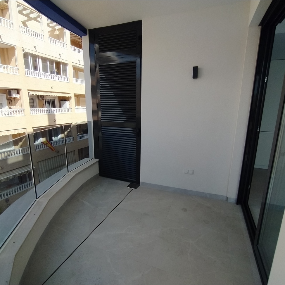Moderný apartmán v Torrevieja – Centre Playa Del Cura Las Piscinas