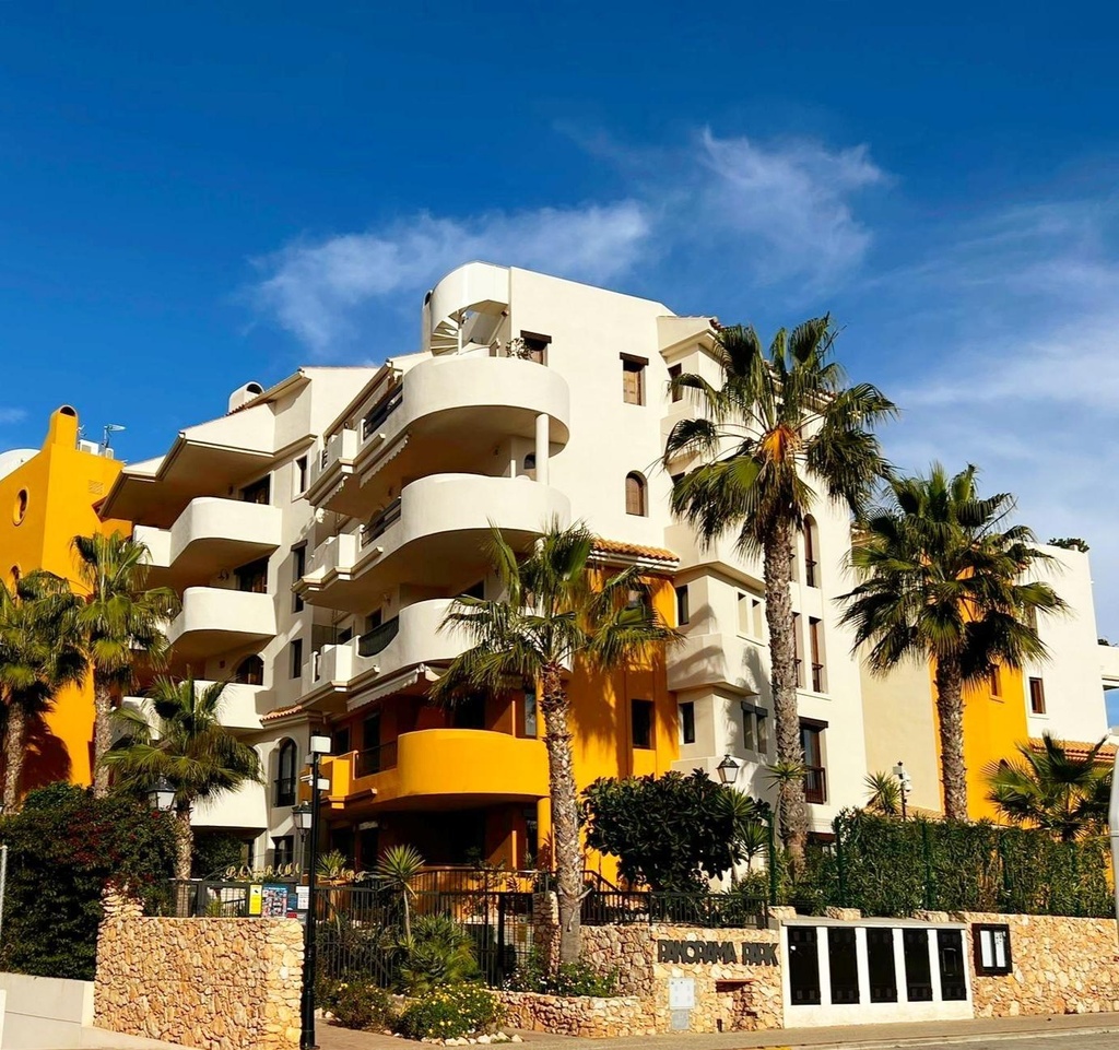Moderný apartmán v Torrevieja – Punta Prima