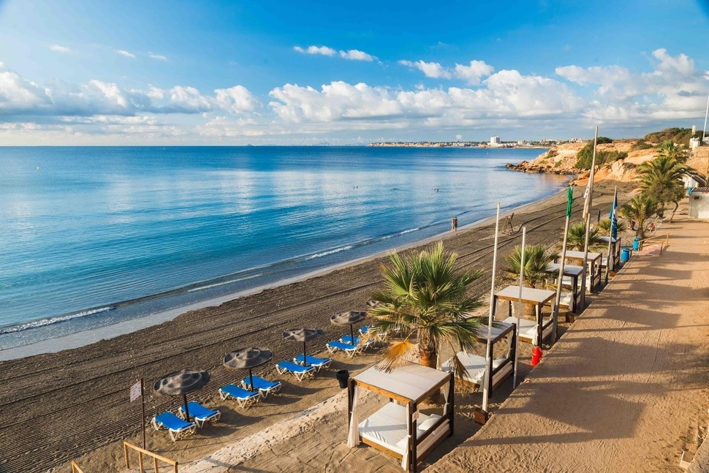 Moderný apartmán v Torrevieja – Punta Prima