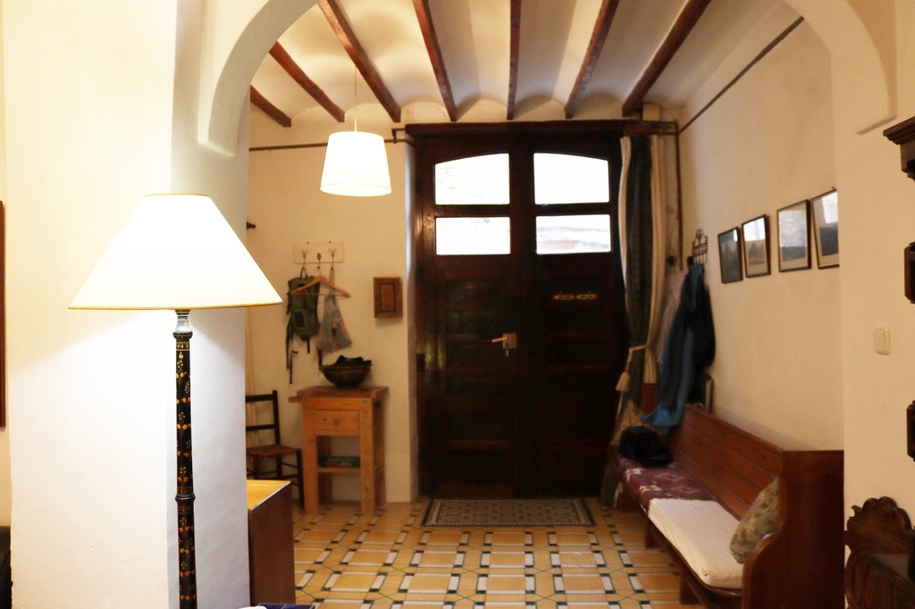 Moderný mestský dom v Castell de Castells – Inland