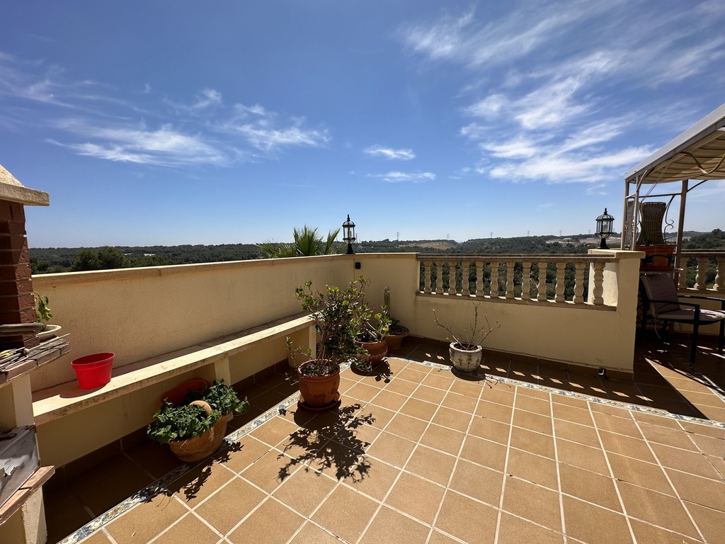 Moderná vila v Villamartin – Costa Blanca