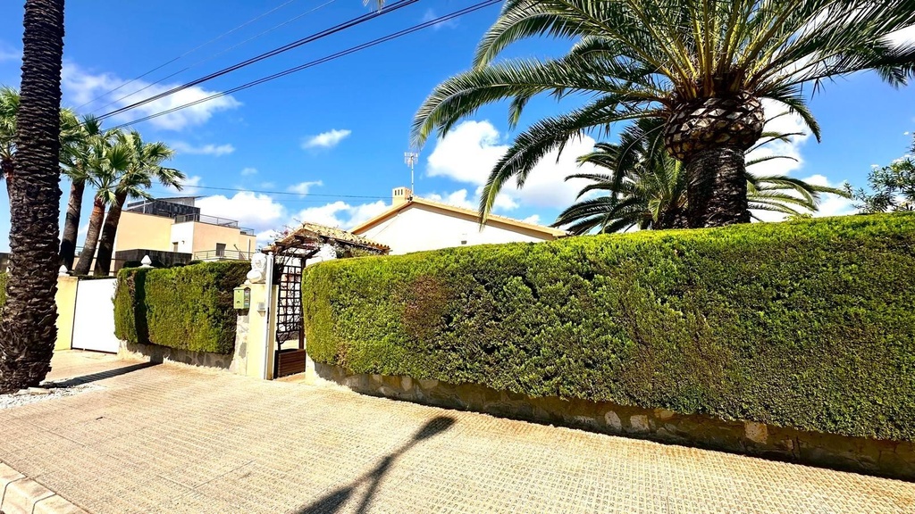 Luxusná vila v Cabo Roig – Costa Blanca