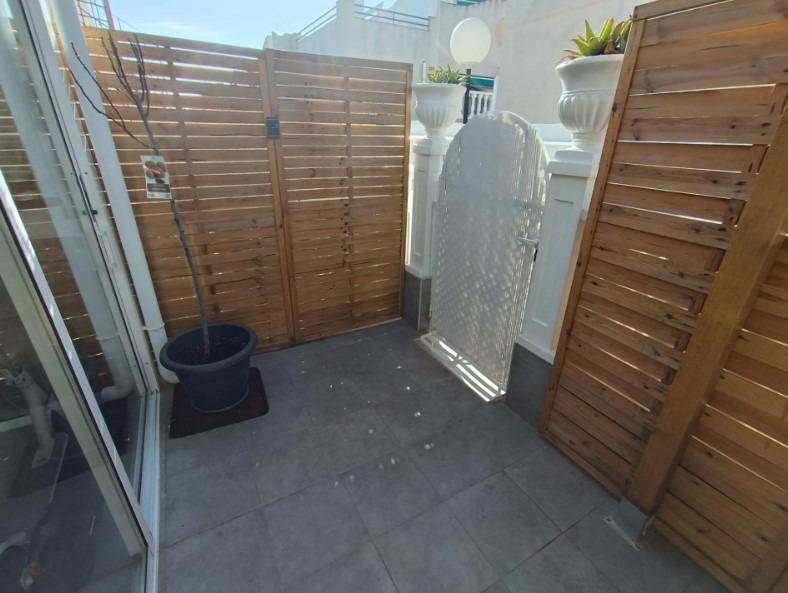 Moderný apartmán v Torrevieja – Los Balcones