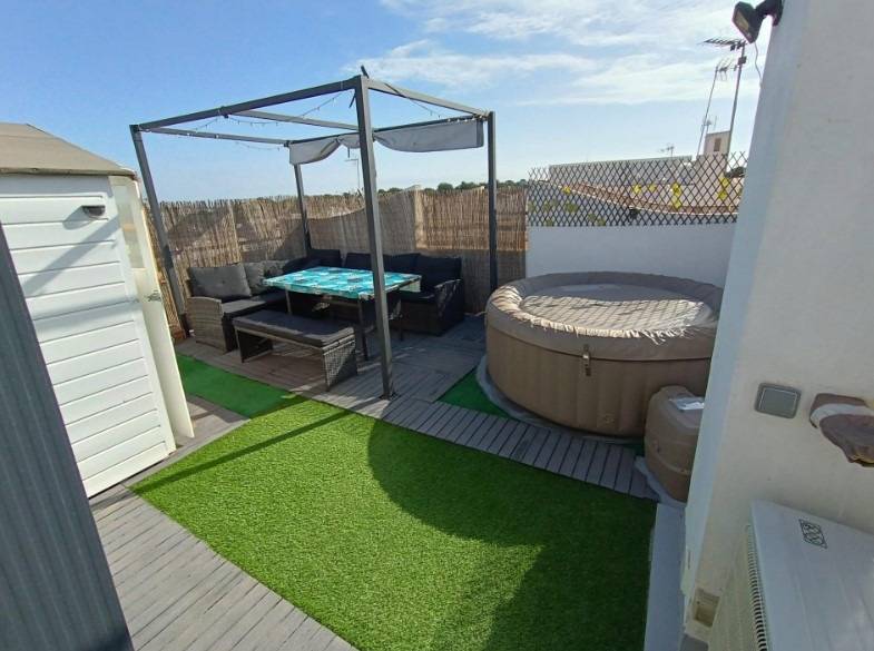Moderný apartmán v Torrevieja – Los Balcones