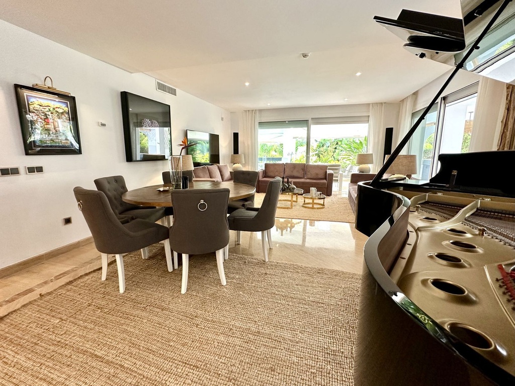 Moderný apartmán v Rio Real Golf – Costa del Sol