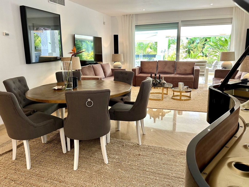 Moderný apartmán v Rio Real Golf – Costa del Sol