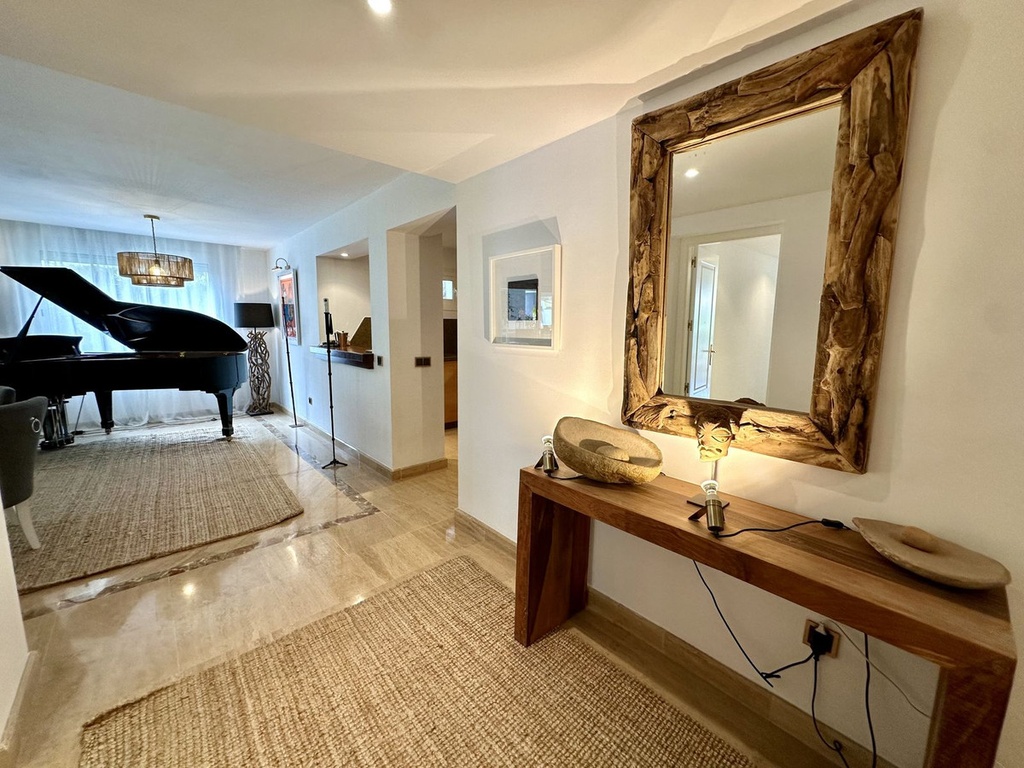 Moderný apartmán v Rio Real Golf – Costa del Sol