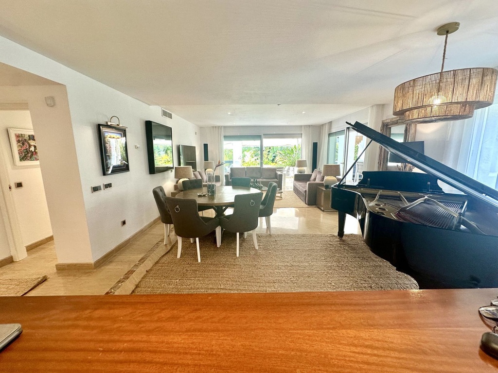 Moderný apartmán v Rio Real Golf – Costa del Sol