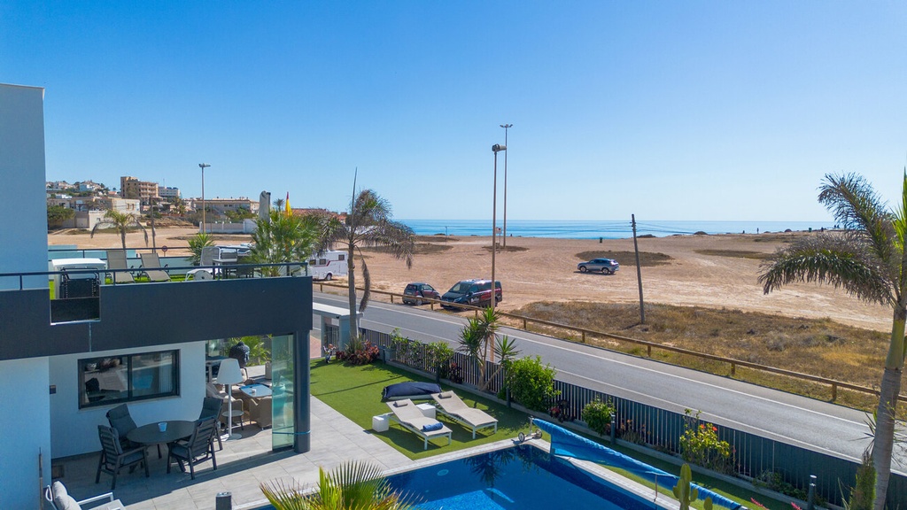 Luxusná vila v Torrevieja – Rosaleda