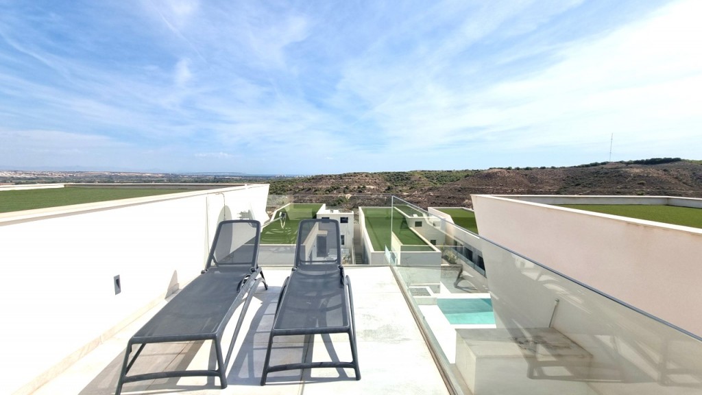Moderná vila v Rojales – Inland