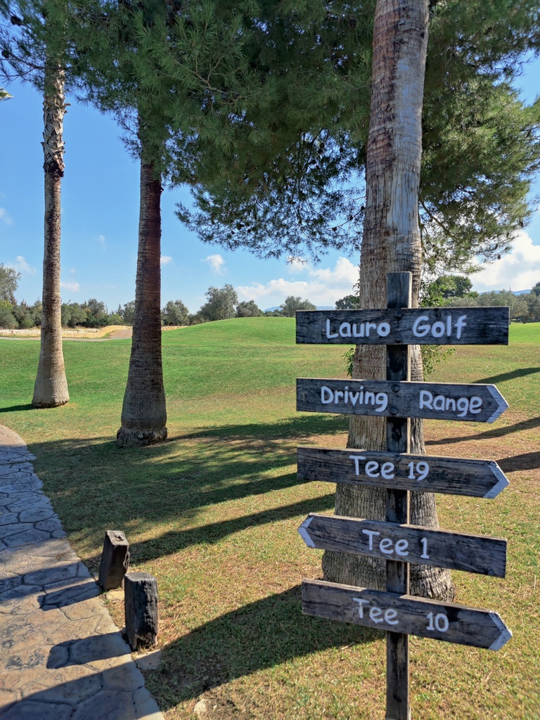 Moderný mestský dom v Lauro Golf – Inland