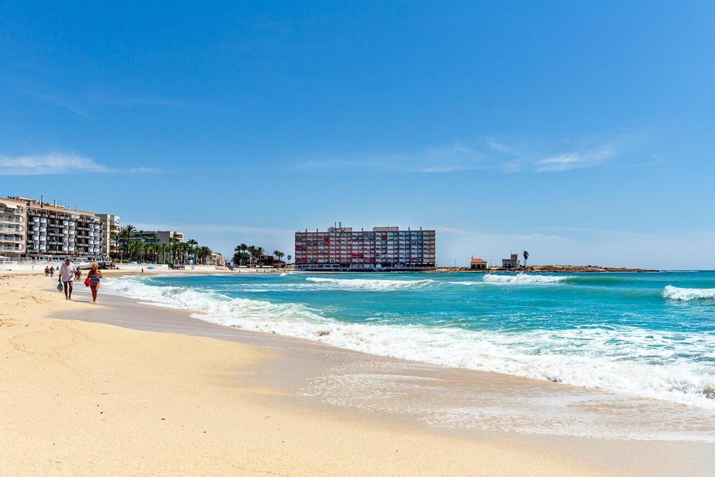 Moderný apartmán v Torrevieja – Playa Los Locos