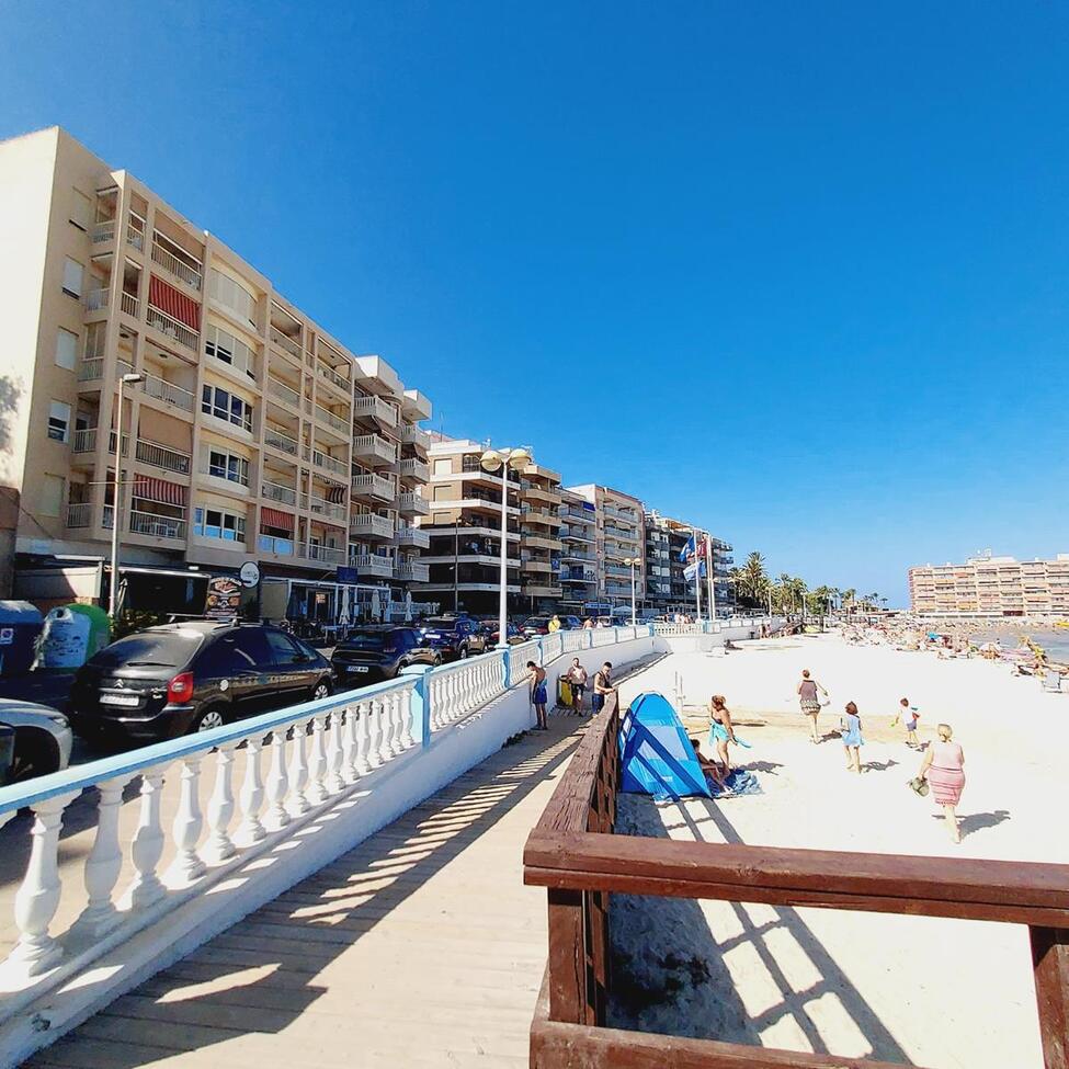 Moderný apartmán v Torrevieja – Playa Los Locos