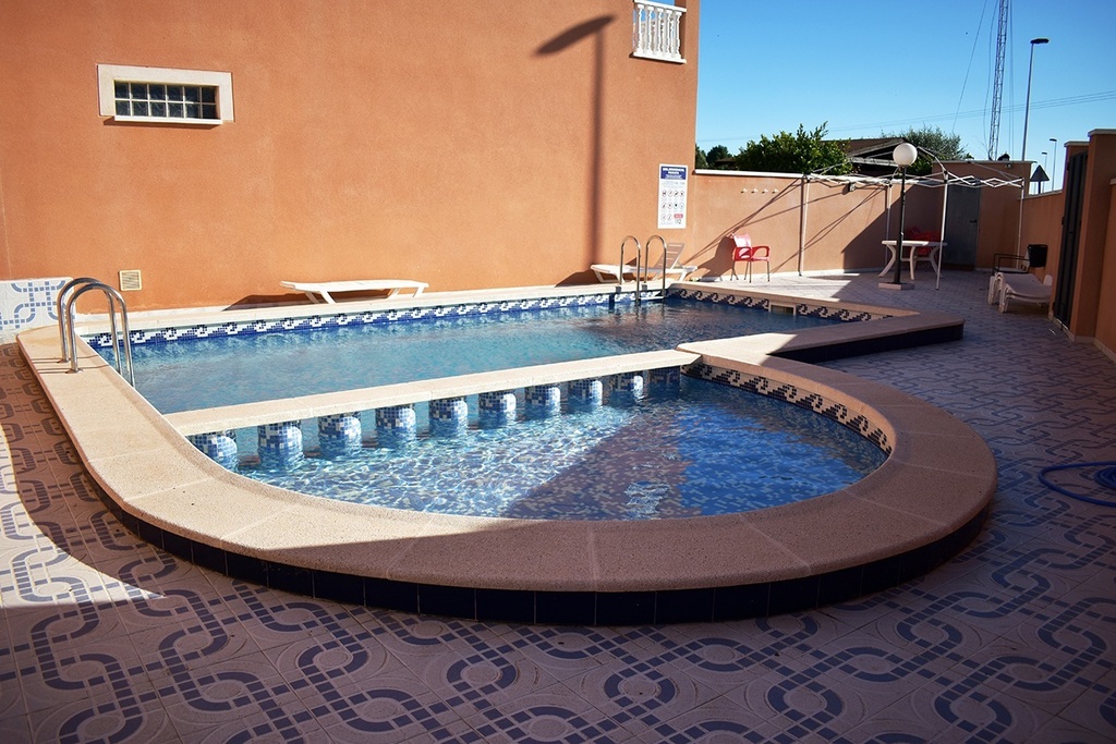 Mestský Dom v Torrevieja s bazénom