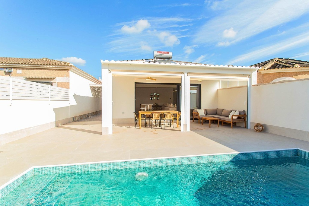 Moderný mestský dom v Torrevieja – La Siesta