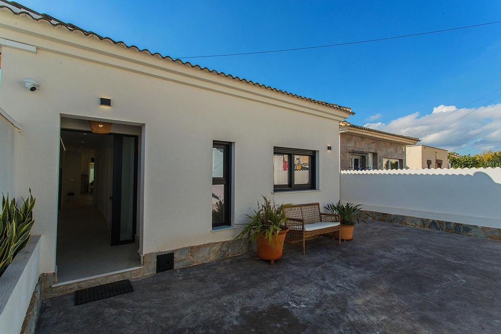 Moderný mestský dom v Torrevieja – La Siesta