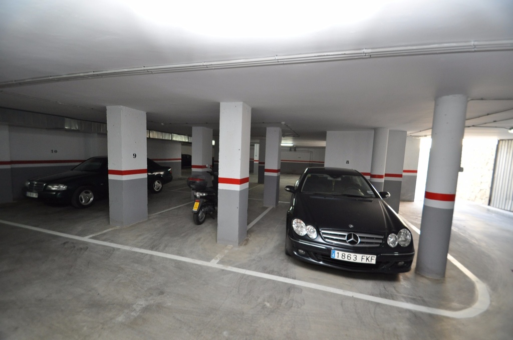 Moderný Commercial v Calpe – Costa Blanca