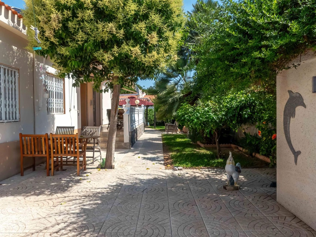 Moderná vila v Torrevieja – Costa Blanca
