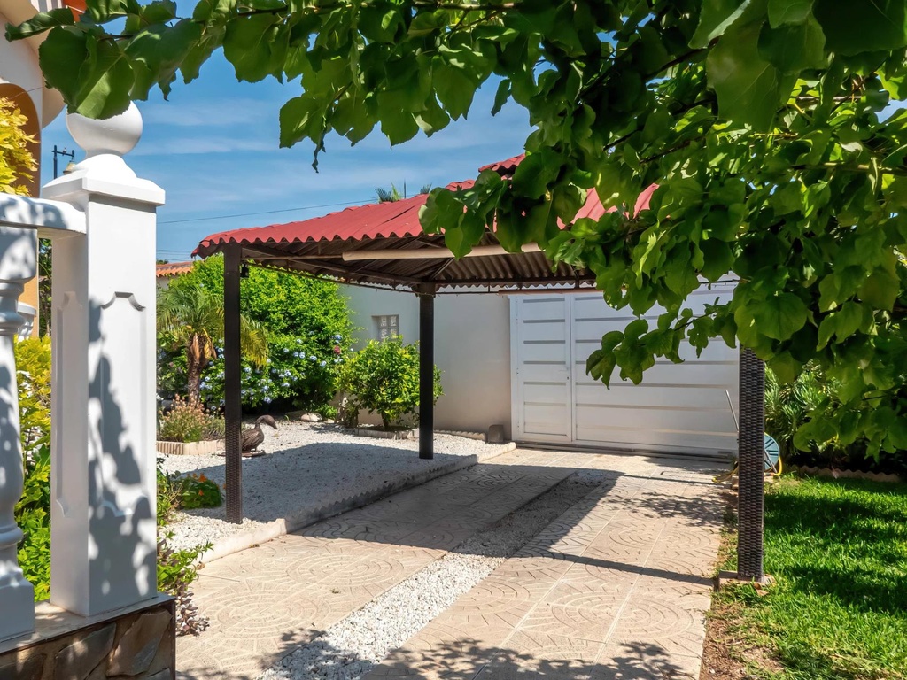 Moderná vila v Torrevieja – Costa Blanca