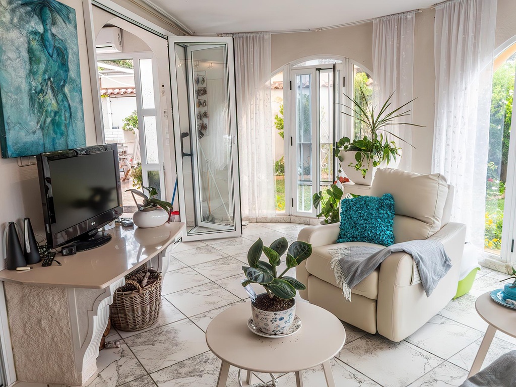 Moderná vila v Torrevieja – Costa Blanca