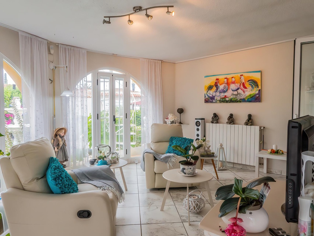 Moderná vila v Torrevieja – Costa Blanca