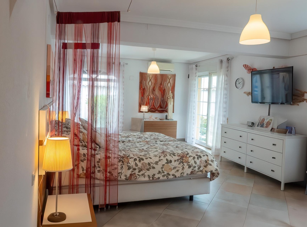 Moderná vila v Torrevieja – Costa Blanca
