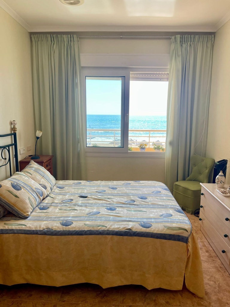 Moderný apartmán v Torrevieja – La Mata