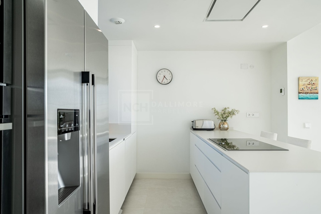Luxusný penthouse v El Higueron – Inland