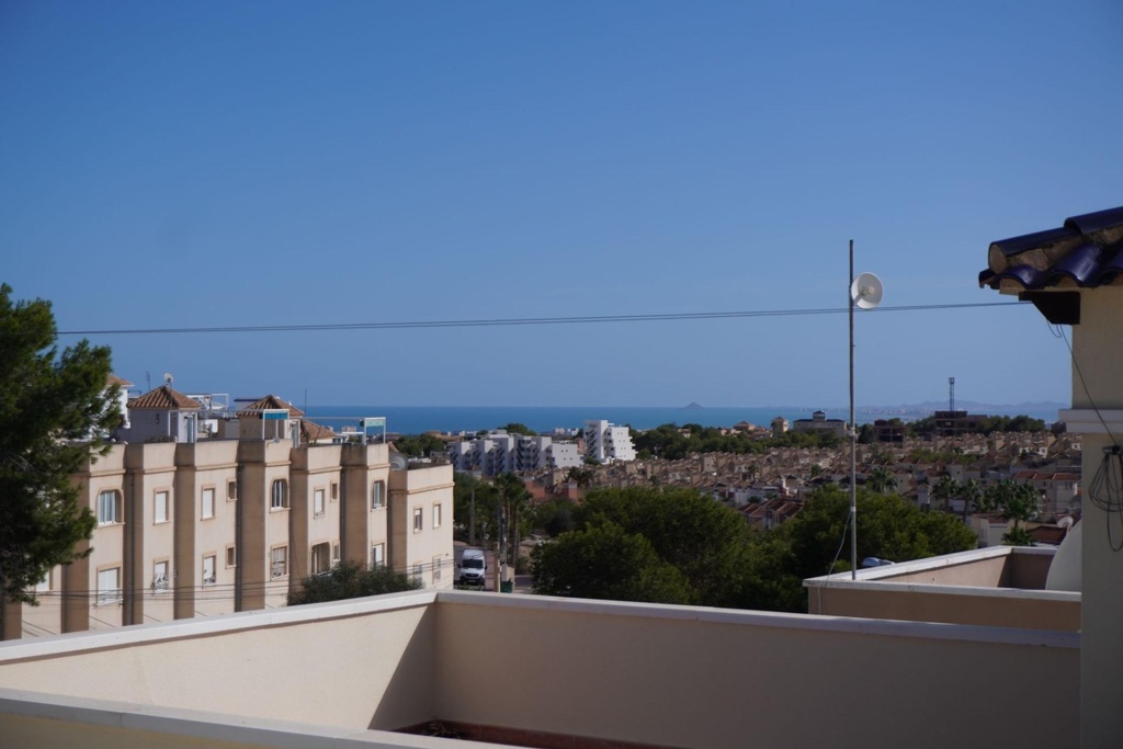Moderná vila v San Miguel de Salinas s bazénom