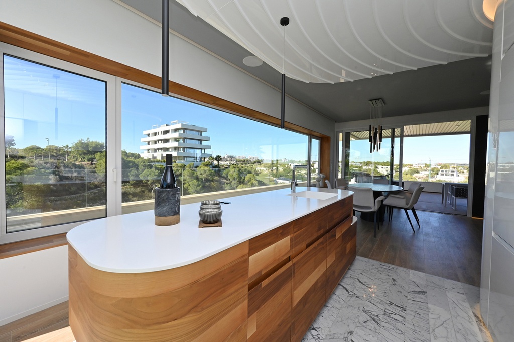 Luxusný apartmán v Las Colinas Golf – Costa Blanca