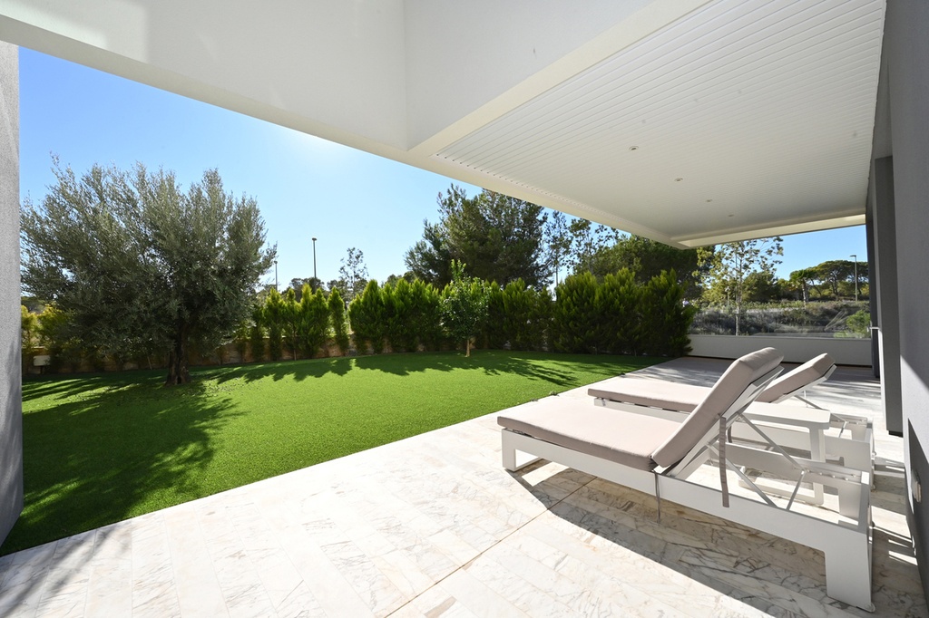 Luxusný apartmán v Las Colinas Golf – Costa Blanca