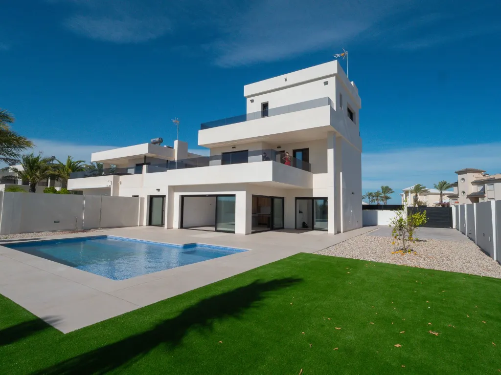 vila na La Manga s bazénom