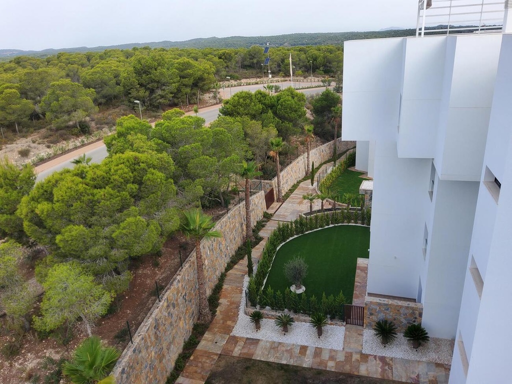 Luxusný apartmán v Las Colinas Golf – Costa Blanca