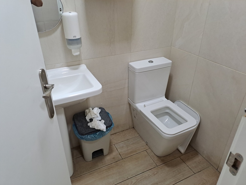 Moderný Commercial v La Mata – Costa Blanca